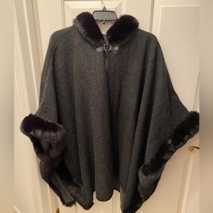 Black/Grey Felt Cape-coat with Black Faux-Fur Trim - Torrid One Size